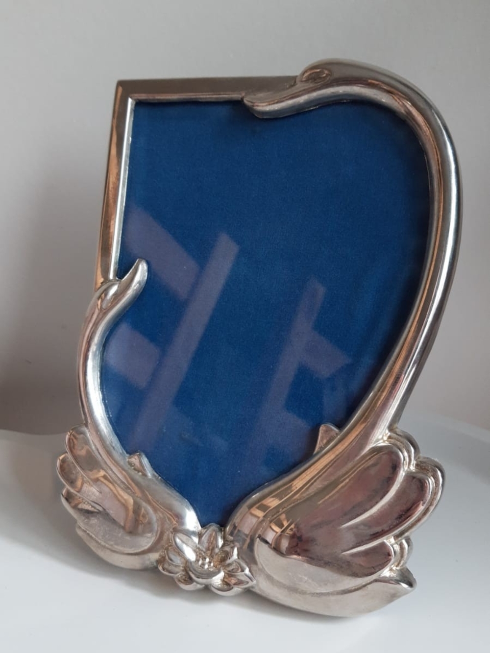 Vintage Silver Swan Accent Photo Frame in Blue Velvet